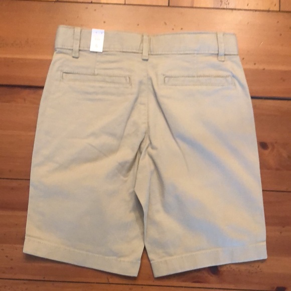 Children’s Place Khaki Shorts - Picture 2 of 3